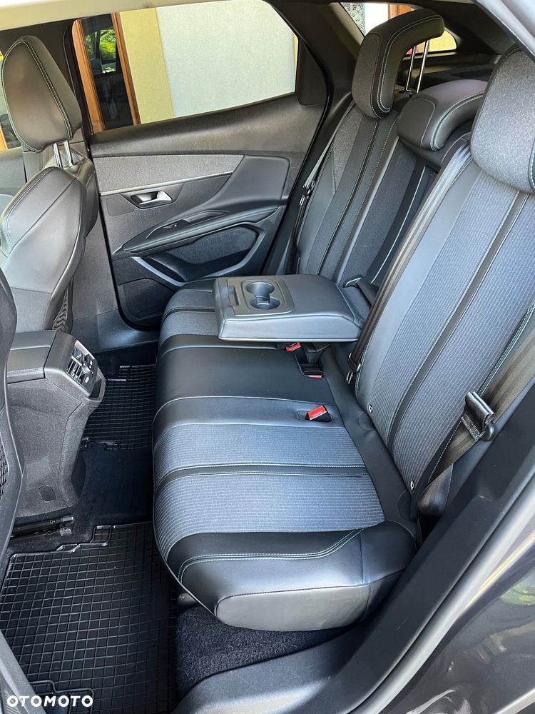 Peugeot 3008 1.2 PureTech Allure Pack S&S EAT8 - 11