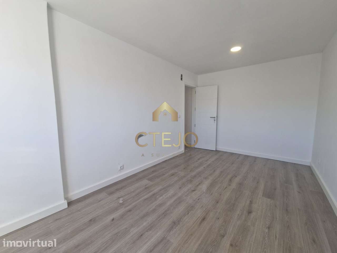 Apartamento T2 em Alhos Vedros, Moita - Grande imagem: 3/6