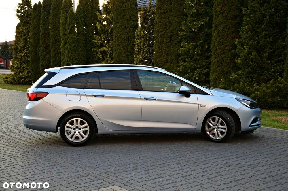 Opel Astra 1.6 CDTI Sports Tourer Active - 26