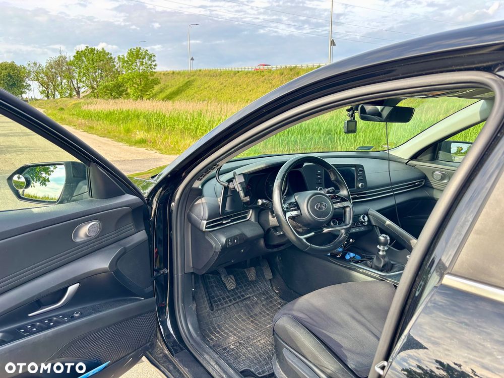 Hyundai Elantra 1.6 Smart - 11