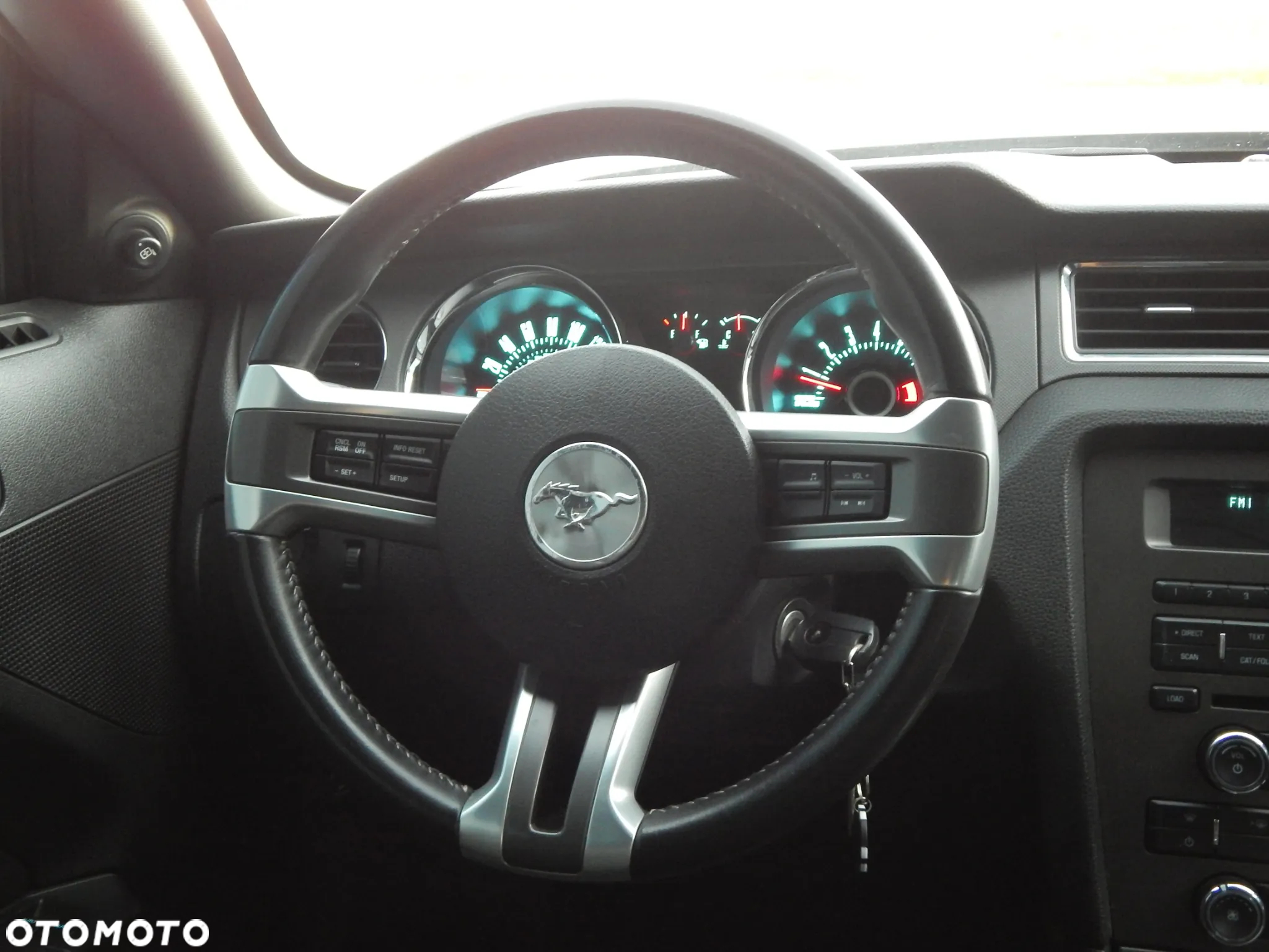 Ford Mustang 3.7 V6 Premium - 33