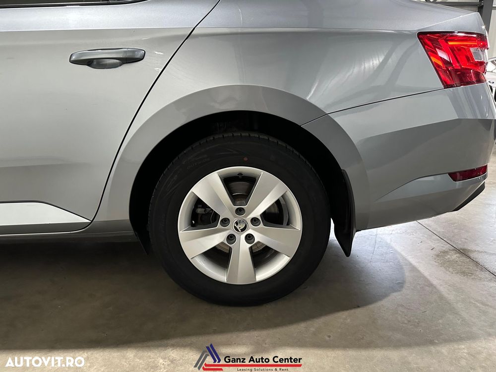 Skoda Superb 2.0 TDI 4X4 DSG Style - 35