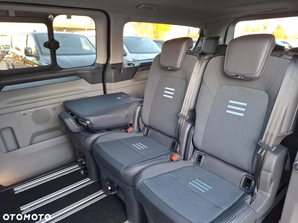 Ford Tourneo Custom 2.0 EcoBlue 320 AWD L1 Active - 15