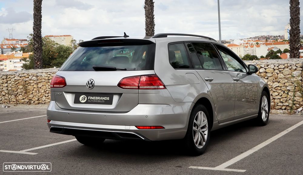 VW Golf Variant 1.6 TDi Confortline DSG - 12