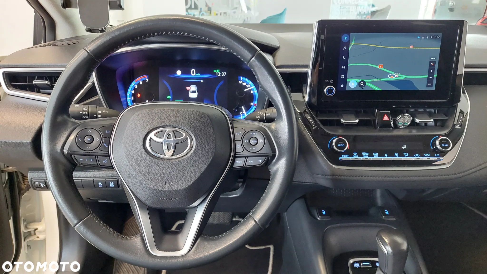 Toyota Corolla 1.8 Hybrid Comfort - 10