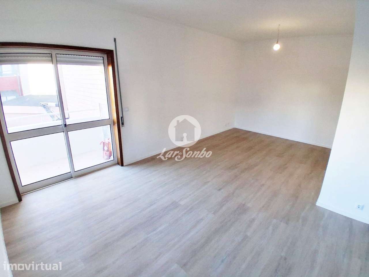 Apartamento T2, localizado, em Baguim do Monte, próximo ao metro da... - Grande imagem: 5/18
