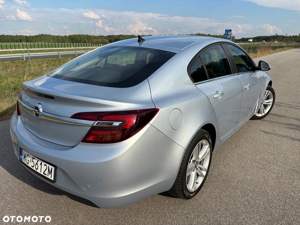 Opel Insignia 1.4 T Cosmo S&S - 9