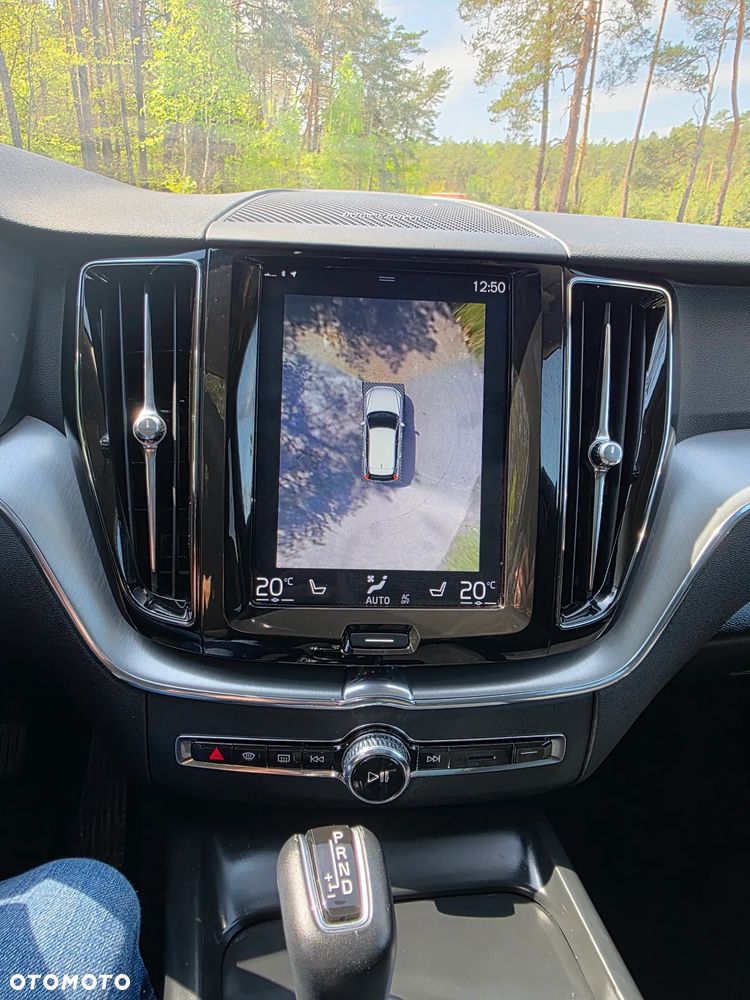 Volvo XC 60 T5 AWD Momentum - 9