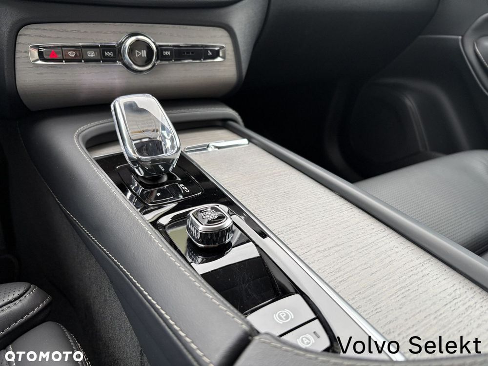 Volvo XC 90 - 16