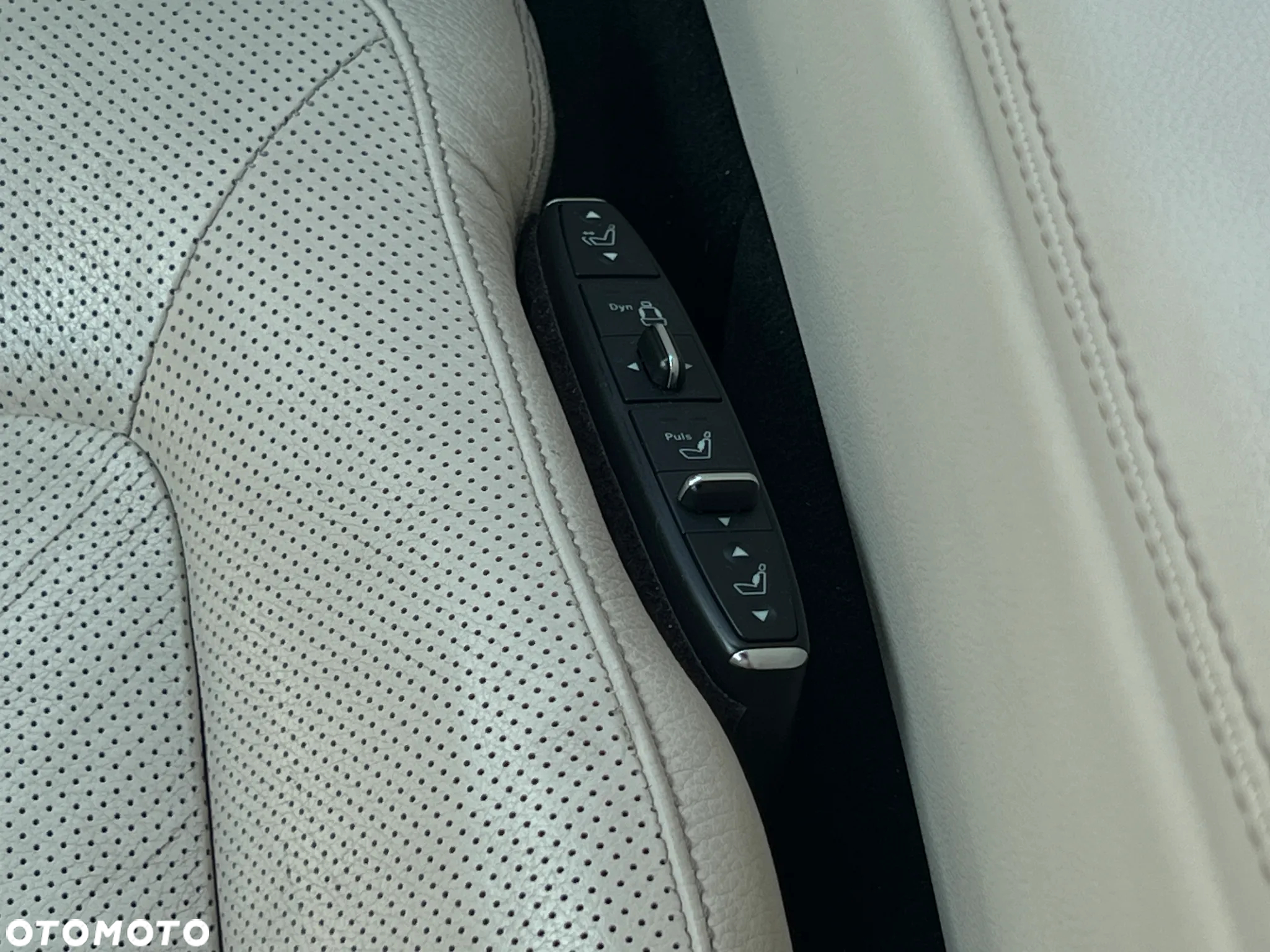 Mercedes-Benz CLS 350 BlueTEC 4-Matic - 8
