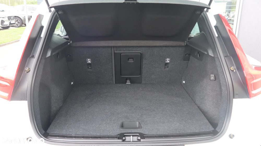 Volvo XC 40 T3 Momentum - 20