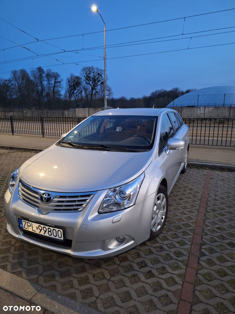 Toyota Avensis 1.8 Luna - 7