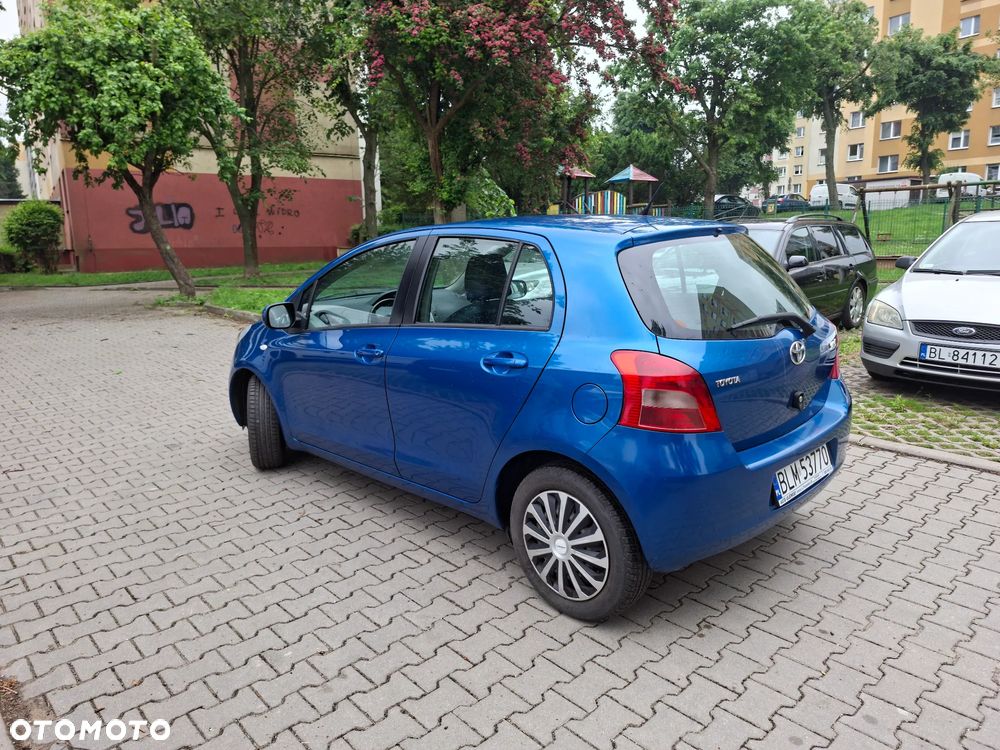 Toyota Yaris 1.3 VVT-i Multi Mode Sol - 3