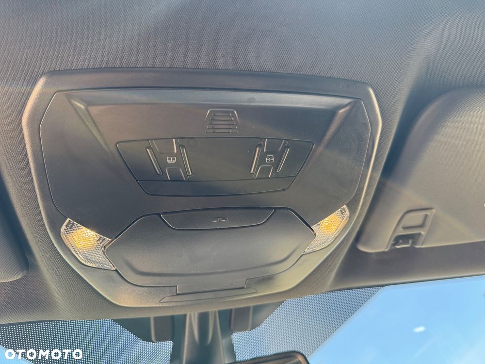 Ford Kuga 1.5 EcoBoost 2x4 ST-Line - 31