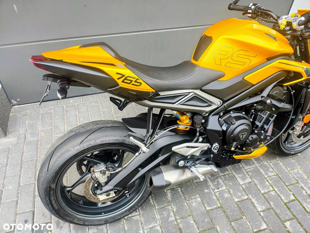 Triumph Street Triple - 24