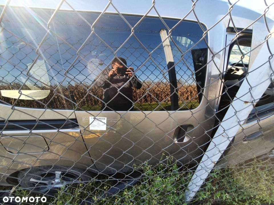 DRZWI PRZESUWNE PRAWE DACIA DOKKER TEHNK - 2
