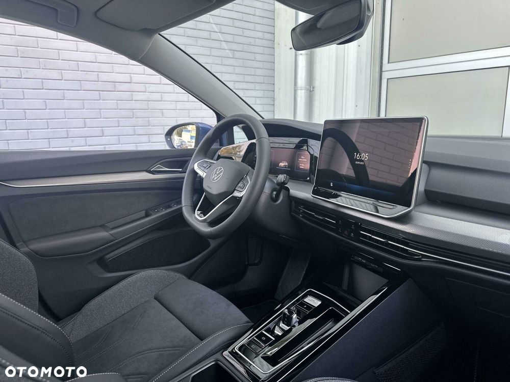 Volkswagen Golf - 11