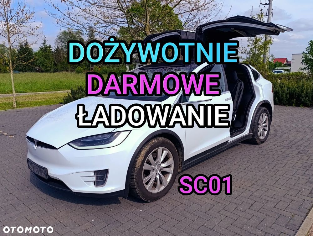 Tesla Model X - 1