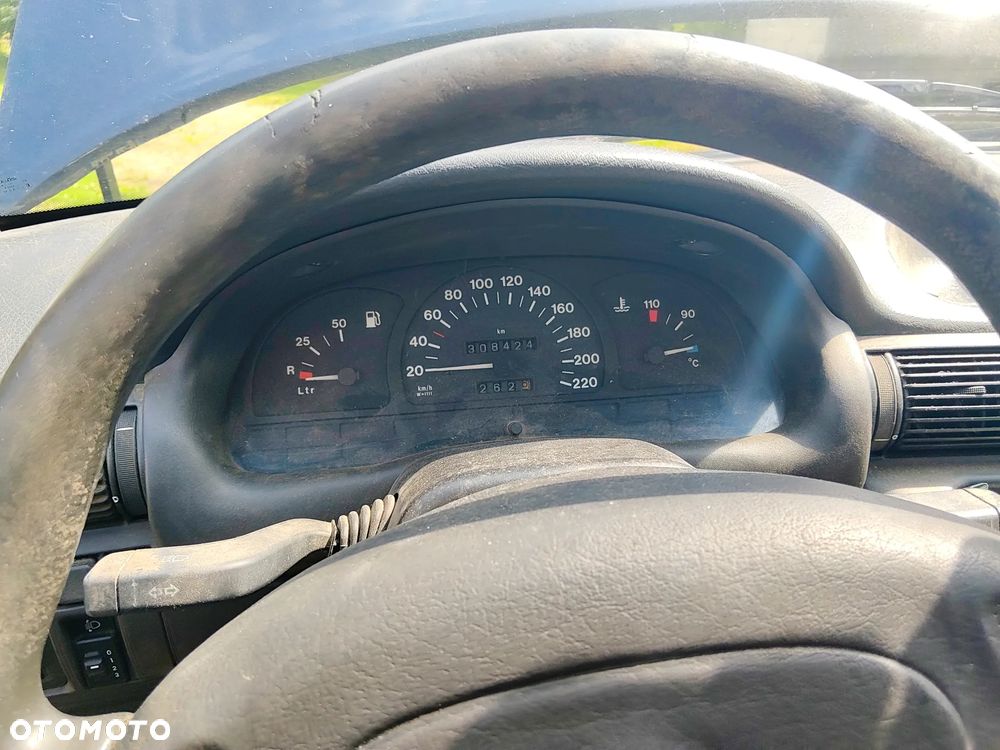 Opel Astra 1.4 Base - 28