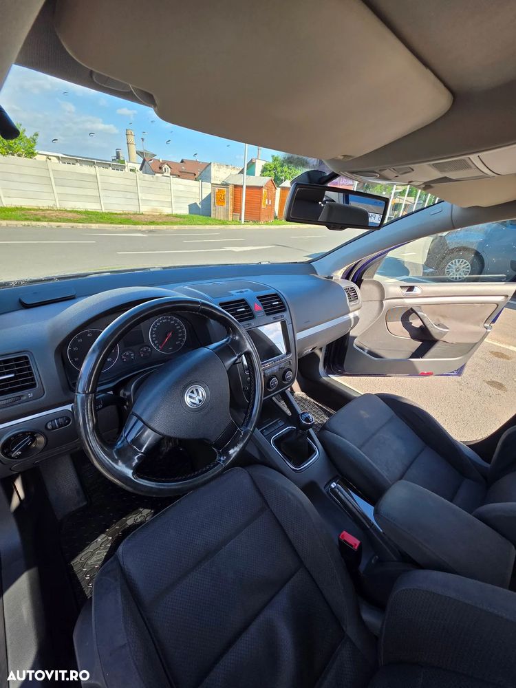 Volkswagen Golf 1.6 Comfortline - 1