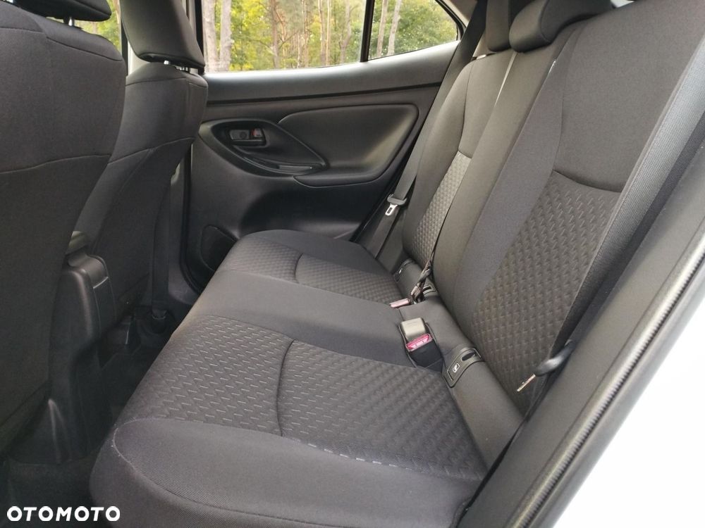 Toyota Yaris - 12