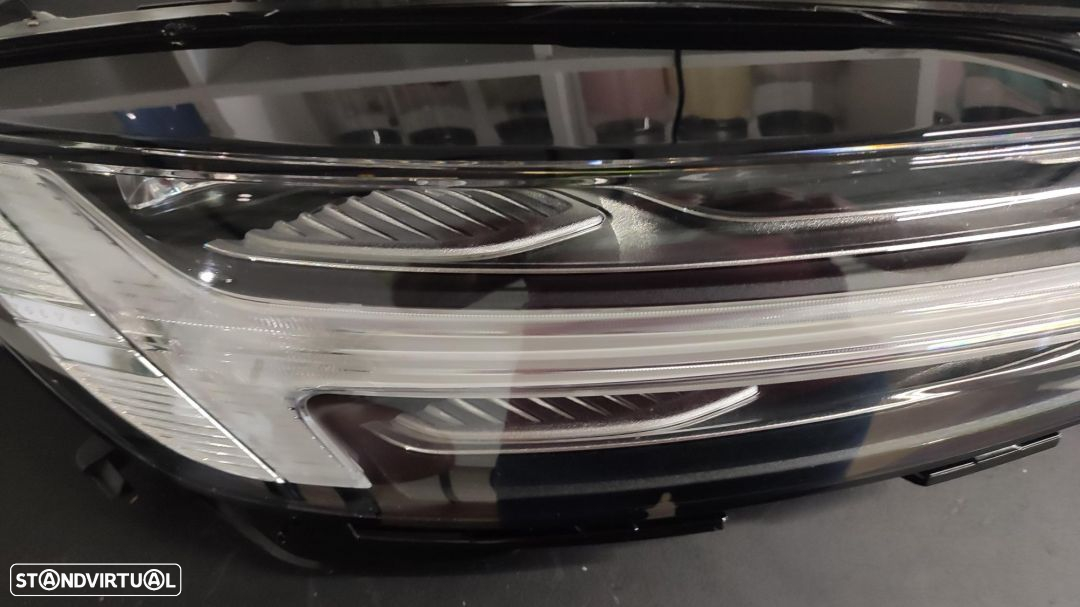 farol direito full Led Volvo S60 + V60 - 4