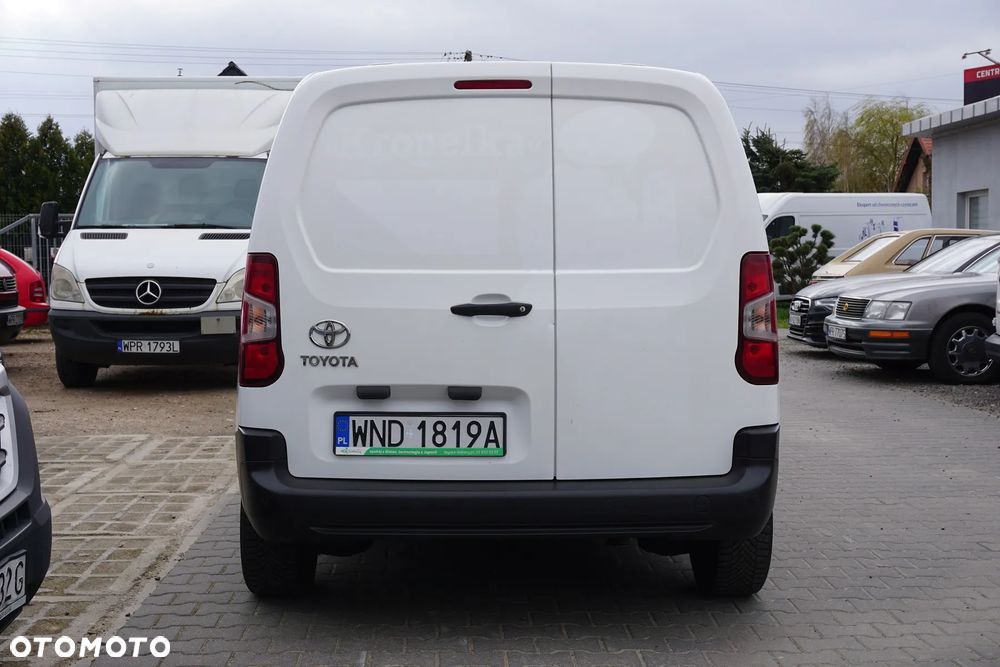 Toyota ProAce Kombi D-4D Medium 2,6t - 8