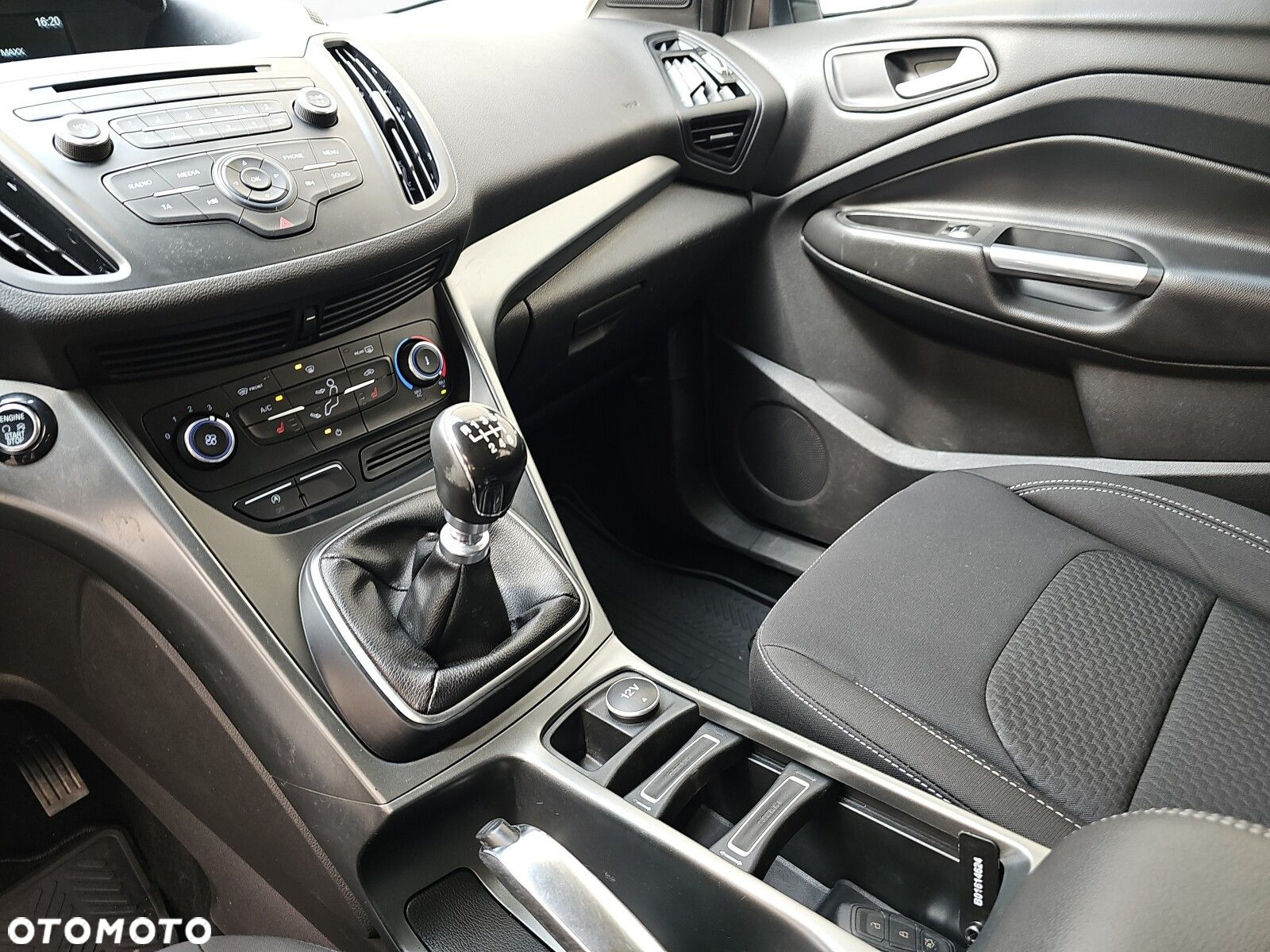 Ford Kuga - 19