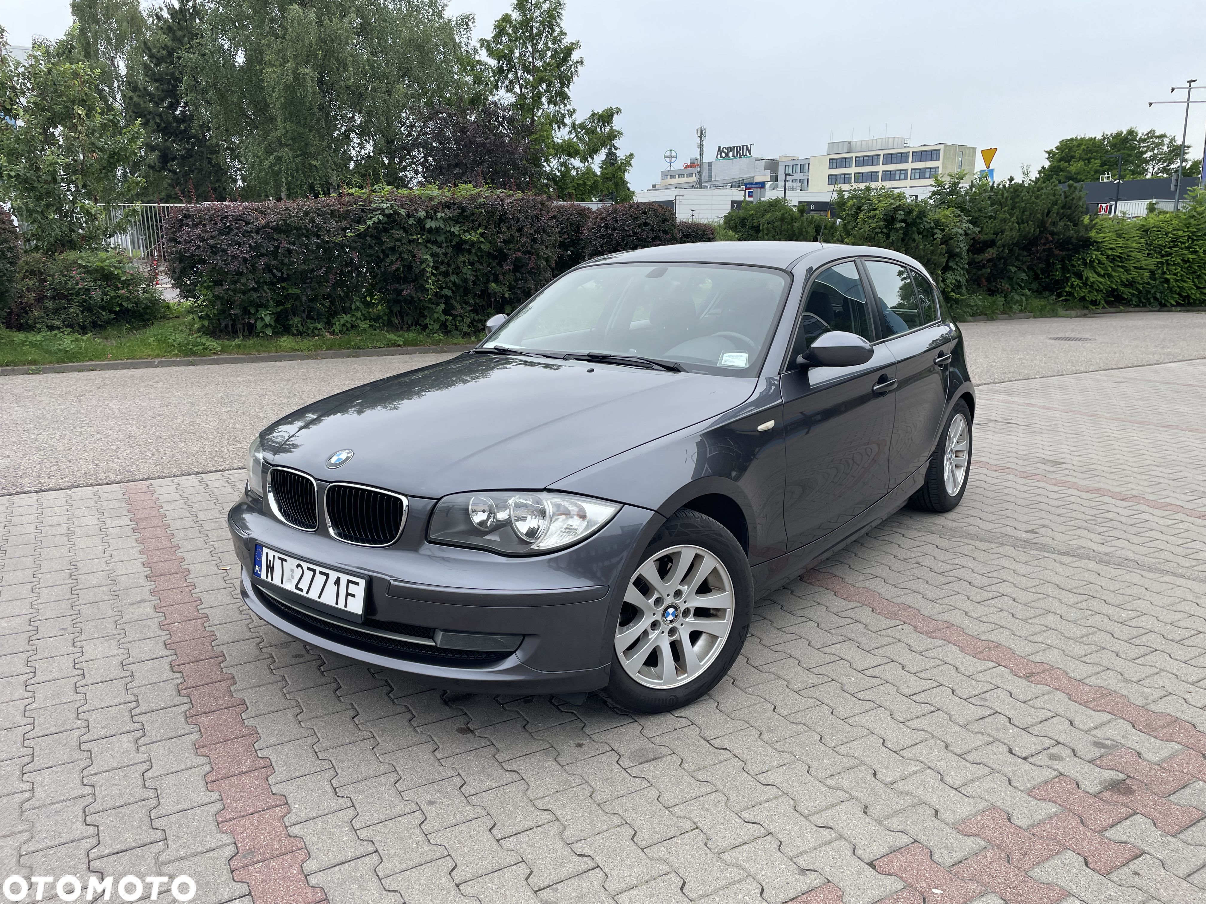 BMW Seria 1 116i - 1