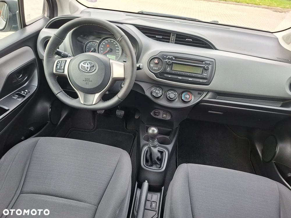 Toyota Yaris - 17