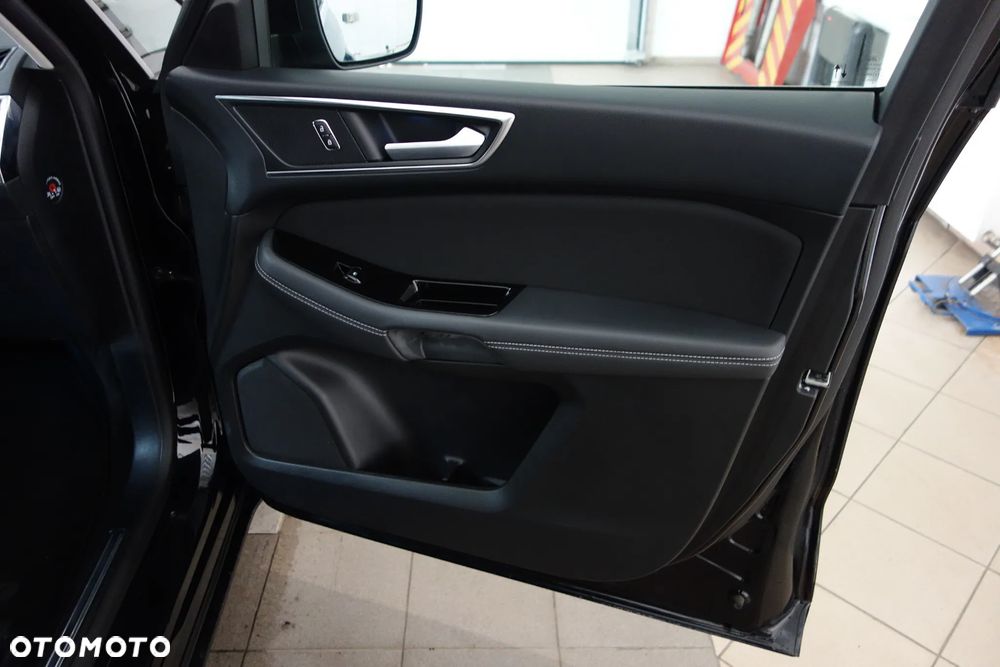 Ford S-Max 2.0 EcoBlue Titanium - 11
