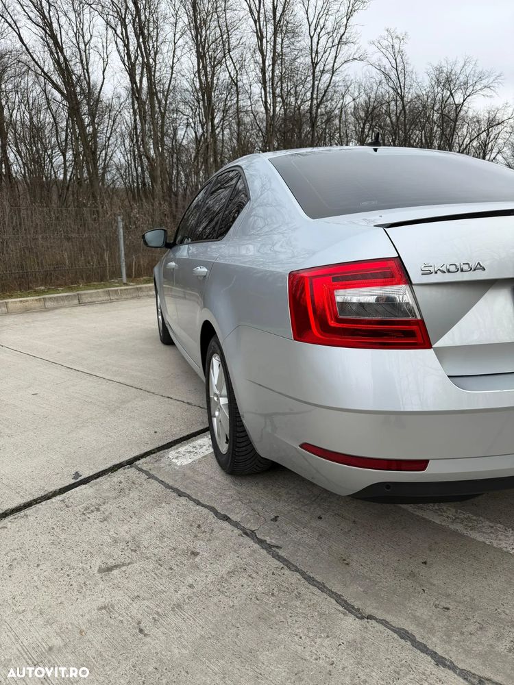 Skoda Octavia - 7