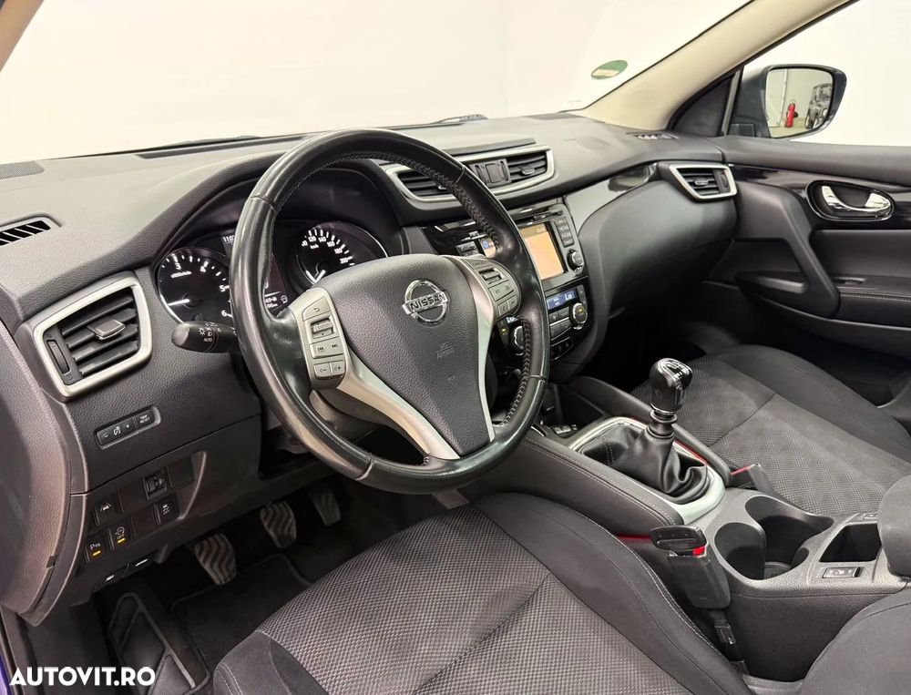 Nissan Qashqai 1.6 DCI N-Connecta - 16