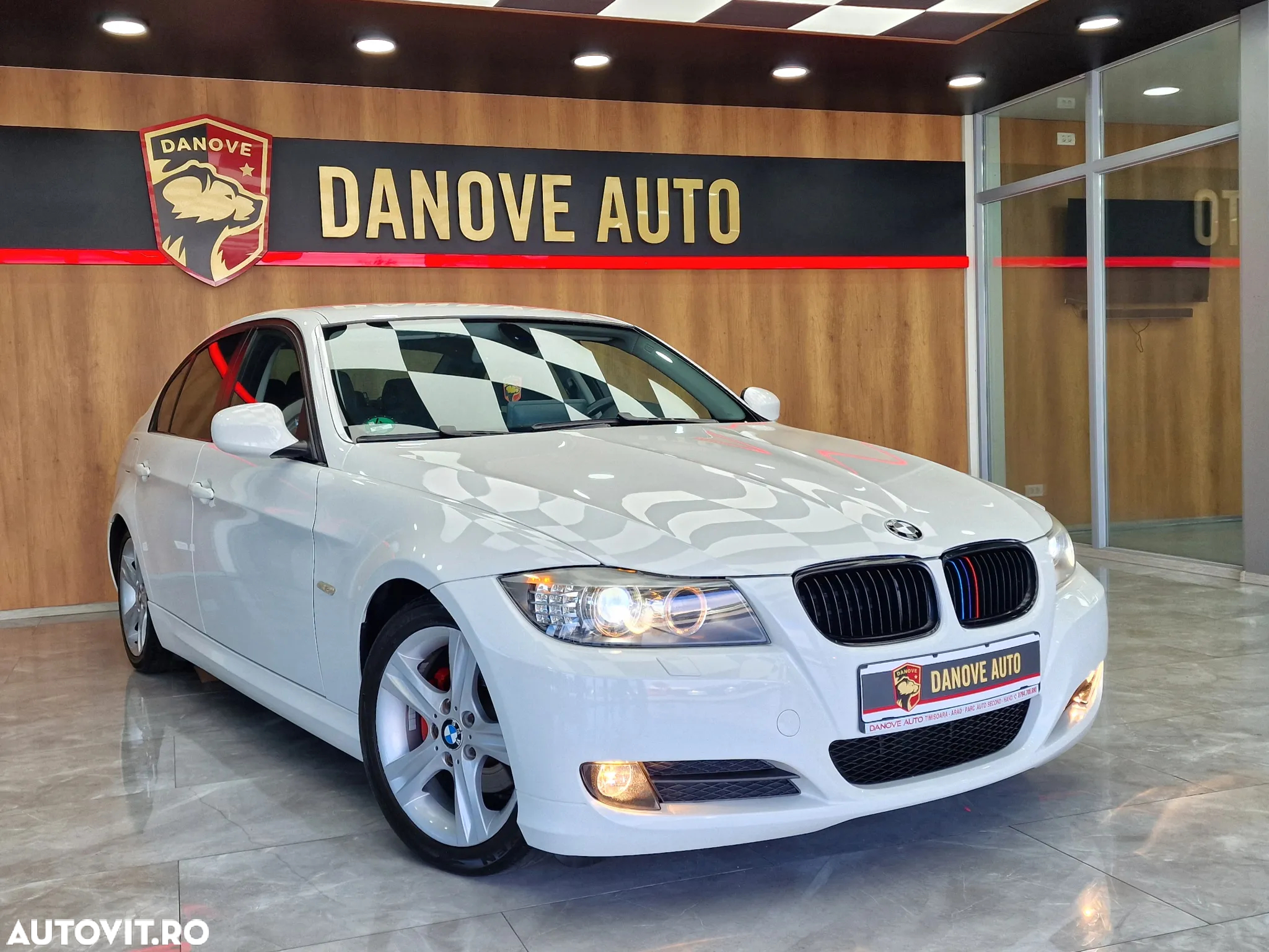 BMW Seria 3 318i - 3