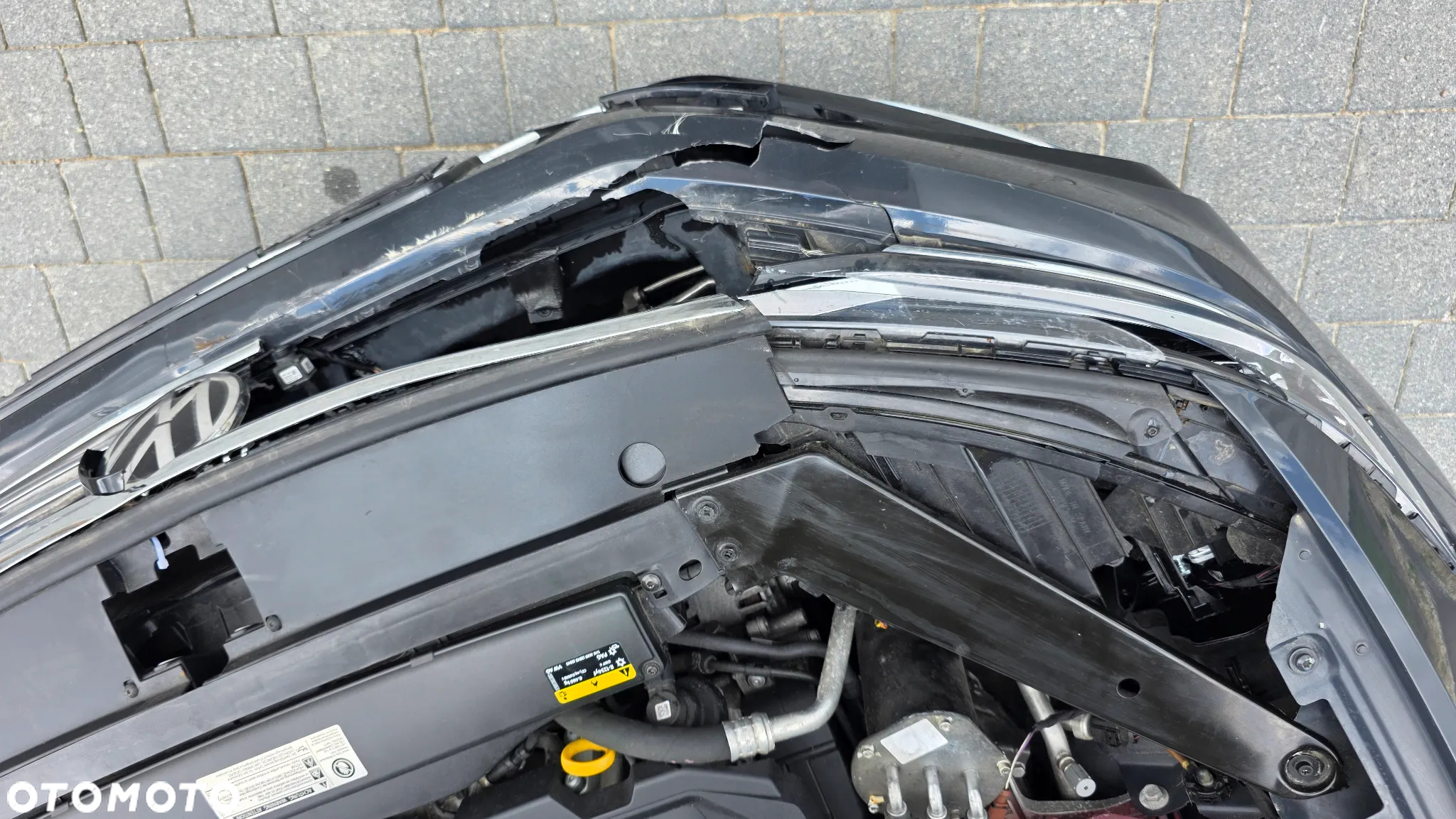 Volkswagen Passat Variant 2.0 TDI SCR DSG R-Line - 12