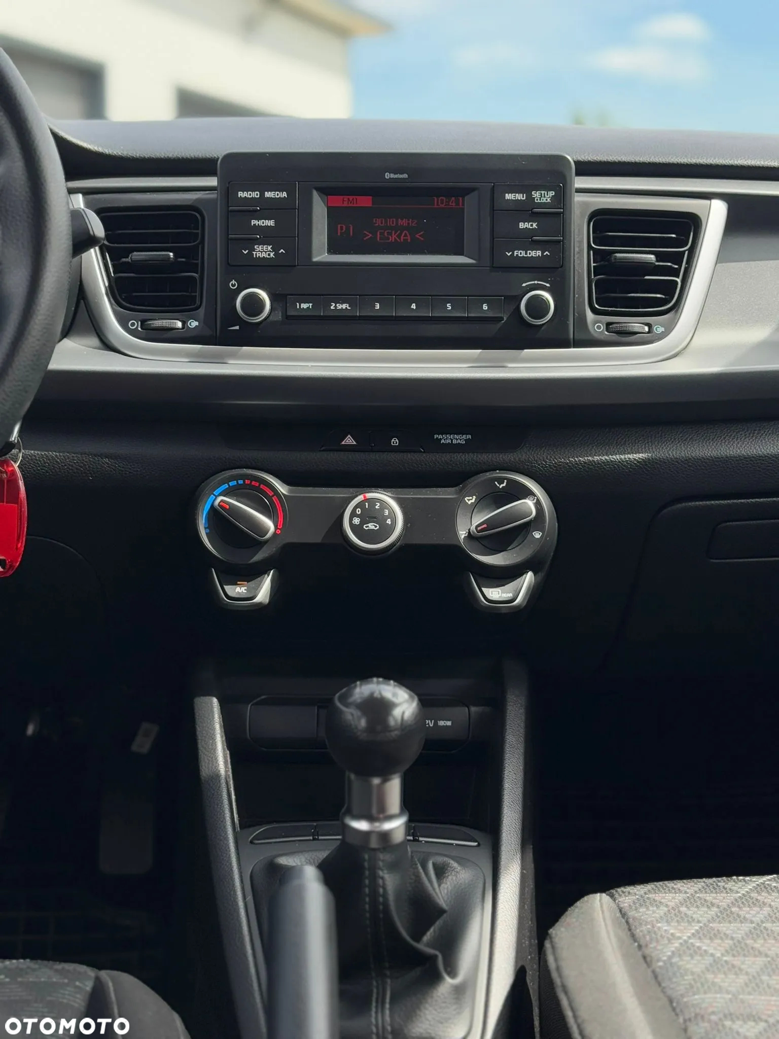 Kia Rio 1.2 M - 12