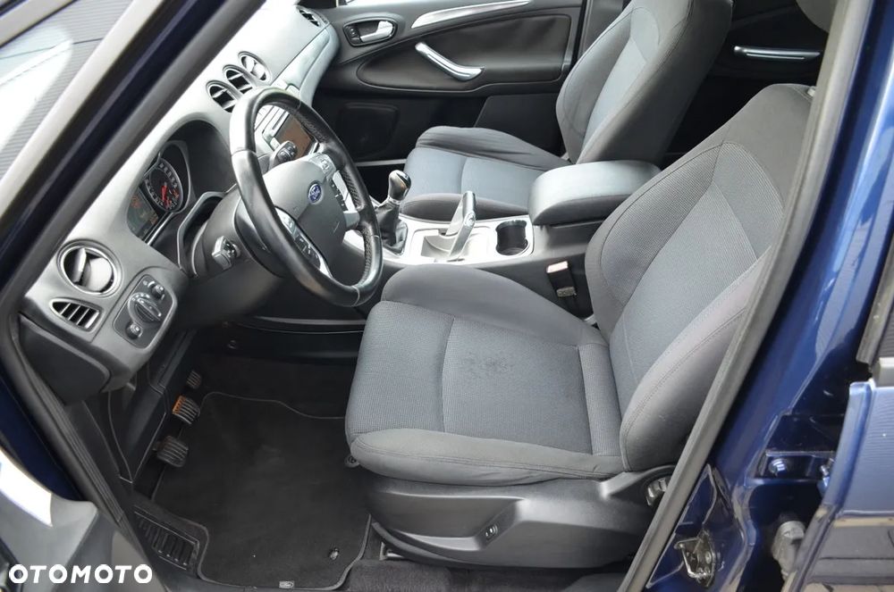 Ford S-Max 2.0 Ambiente - 22