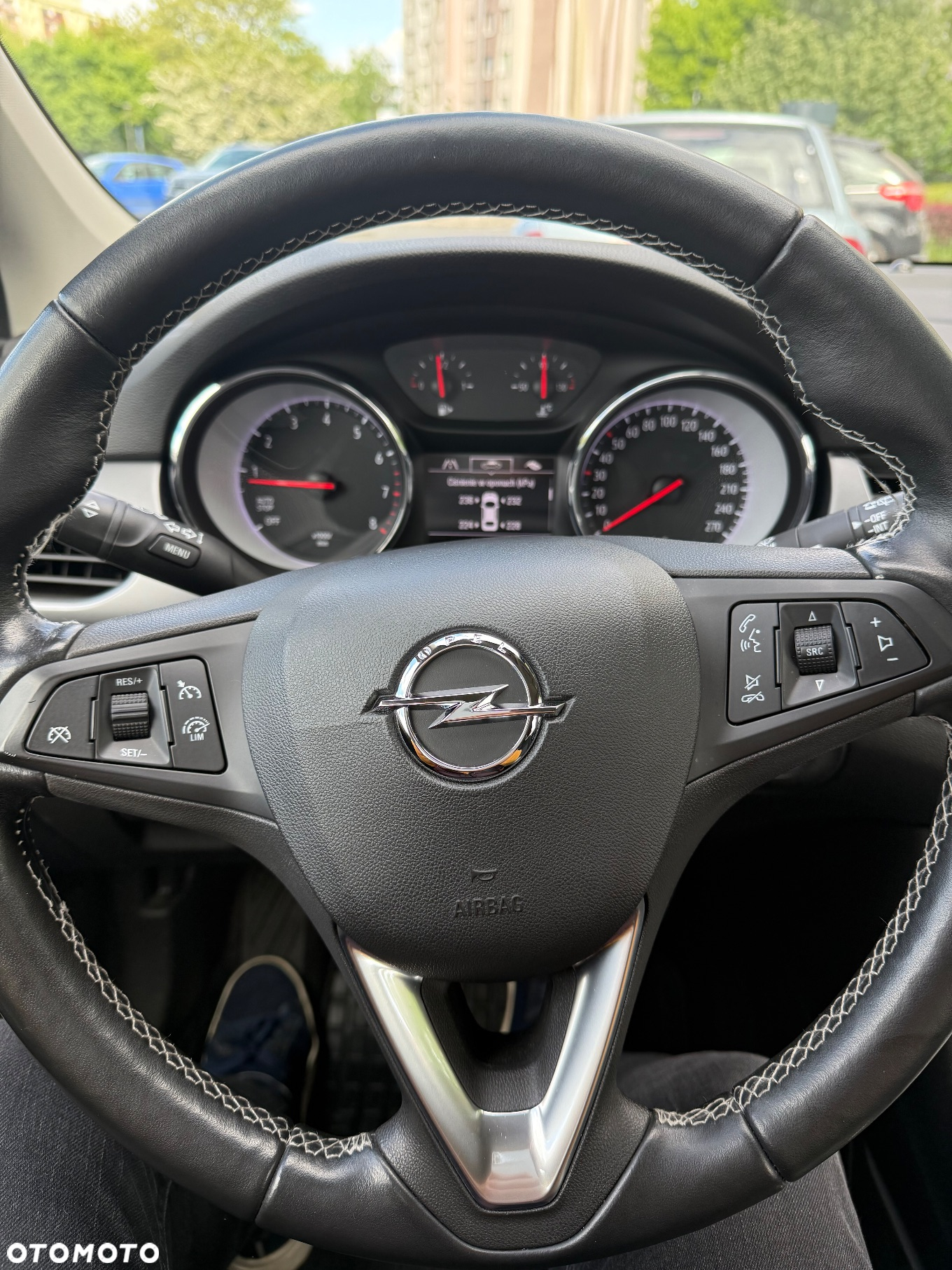 Opel Astra V 1.4 T Enjoy S&S - 11