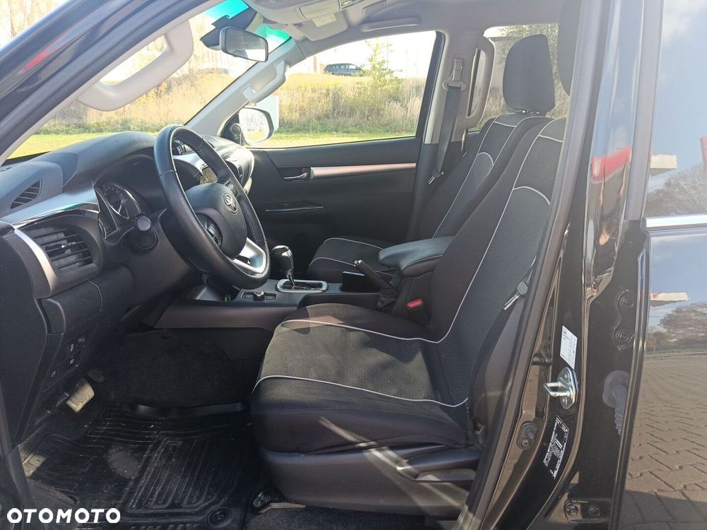 Toyota Hilux - 15