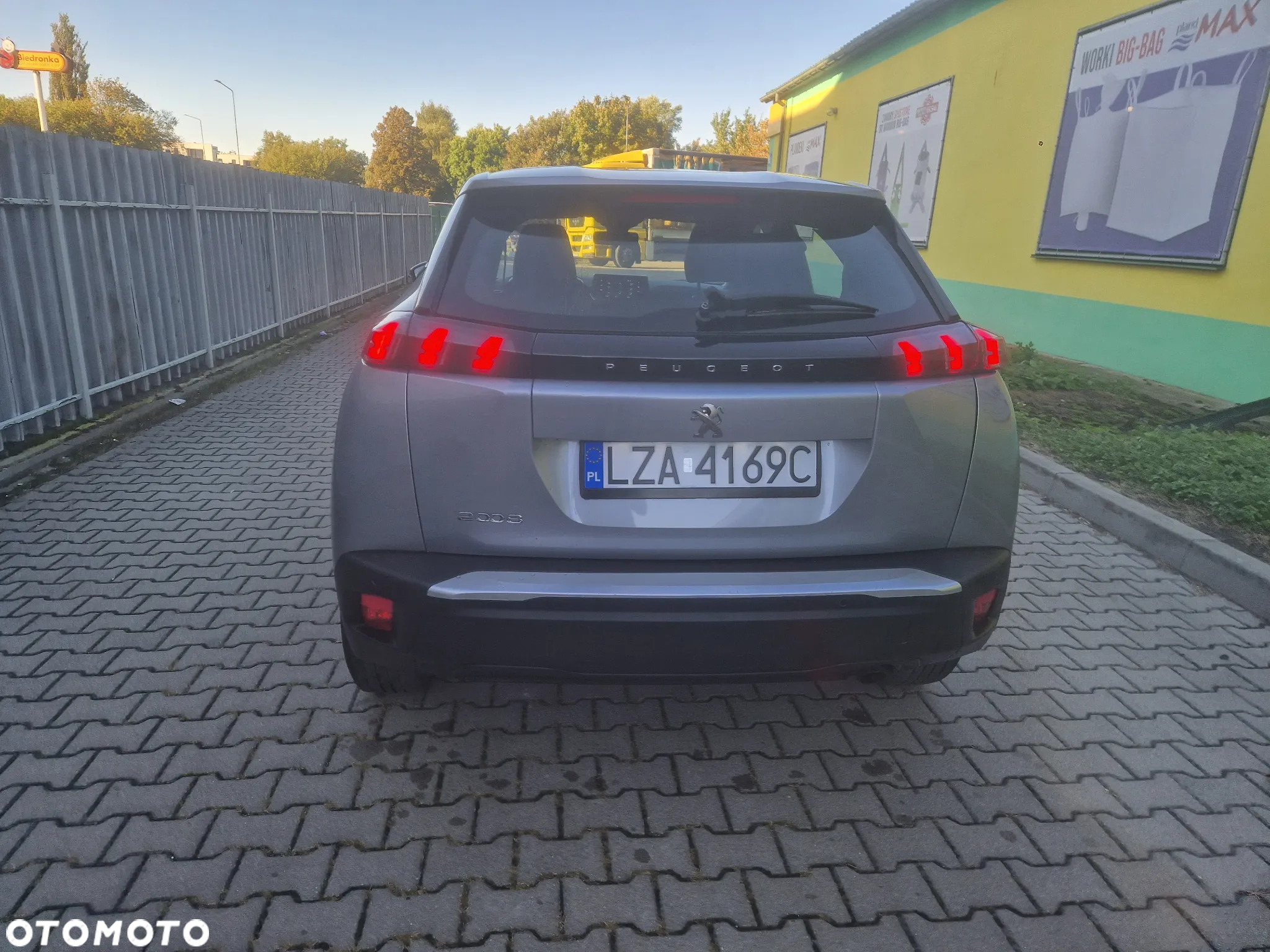 Peugeot 2008 PureTech 100 Allure - 10