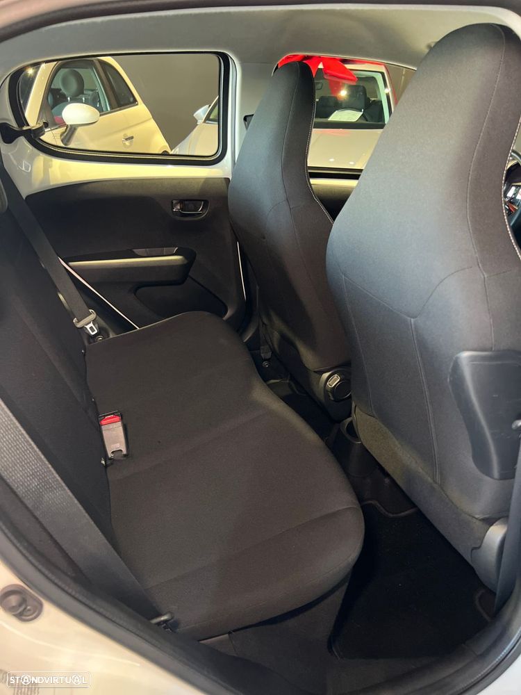 Peugeot 108 1.0 VTi Allure - 37