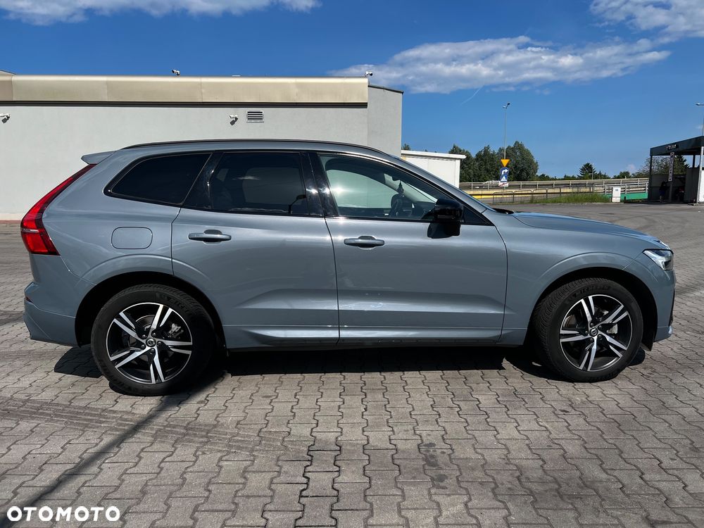 Volvo XC 60 B5 B AWD Momentum Pro - 4