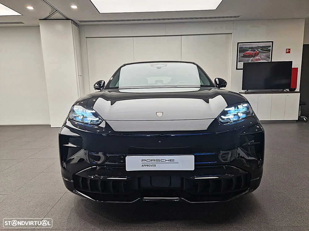 Porsche Cayenne Electric Turbo - 11