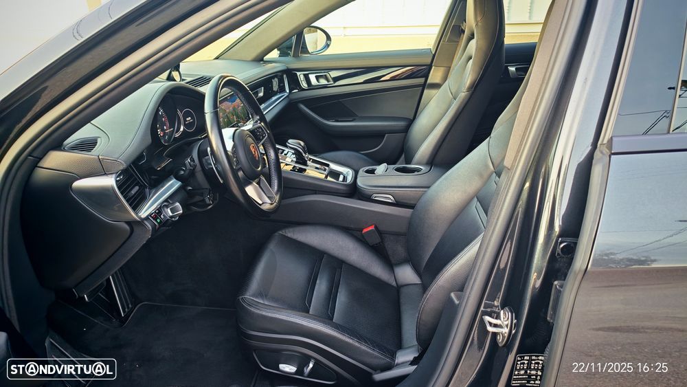 Porsche Panamera 4 E-Hybrid - 13