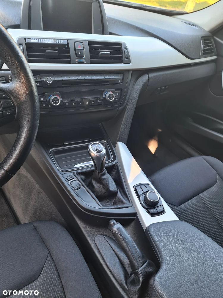 BMW Seria 3 - 14