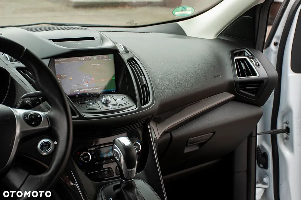 Ford Kuga 1.5 EcoBoost 4WD Titanium Plus - 17