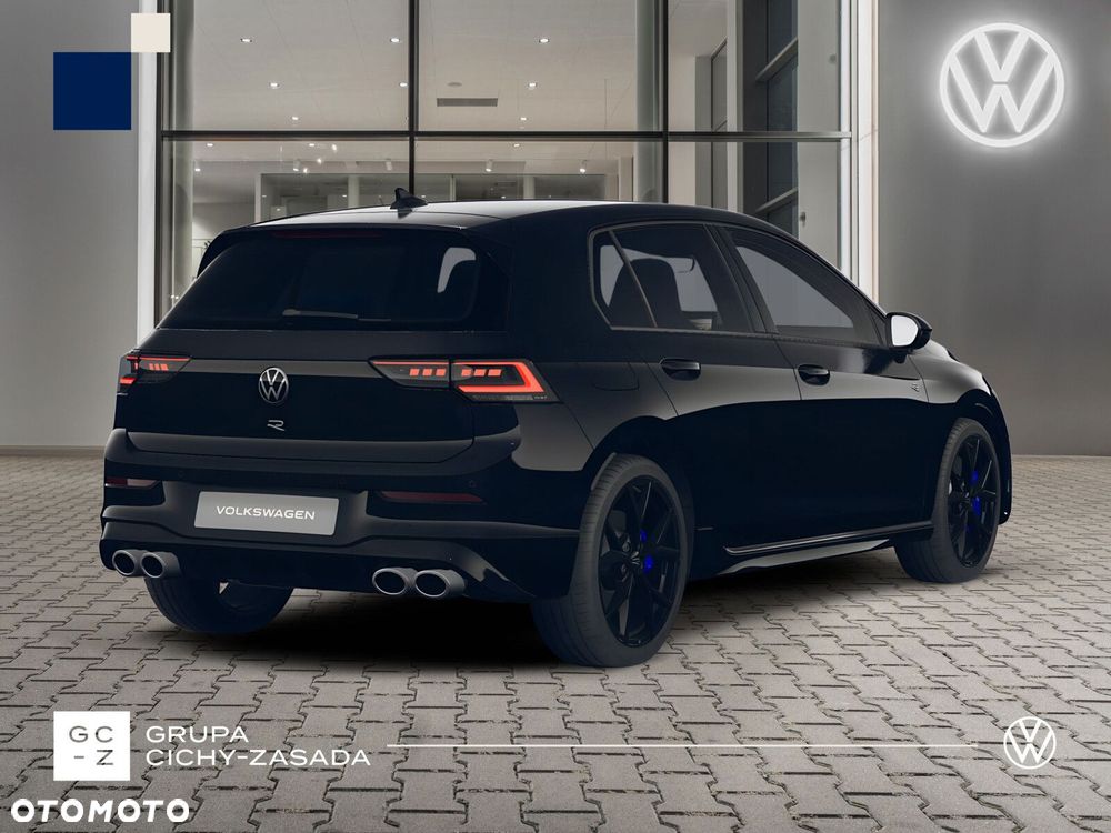 Volkswagen Golf - 6