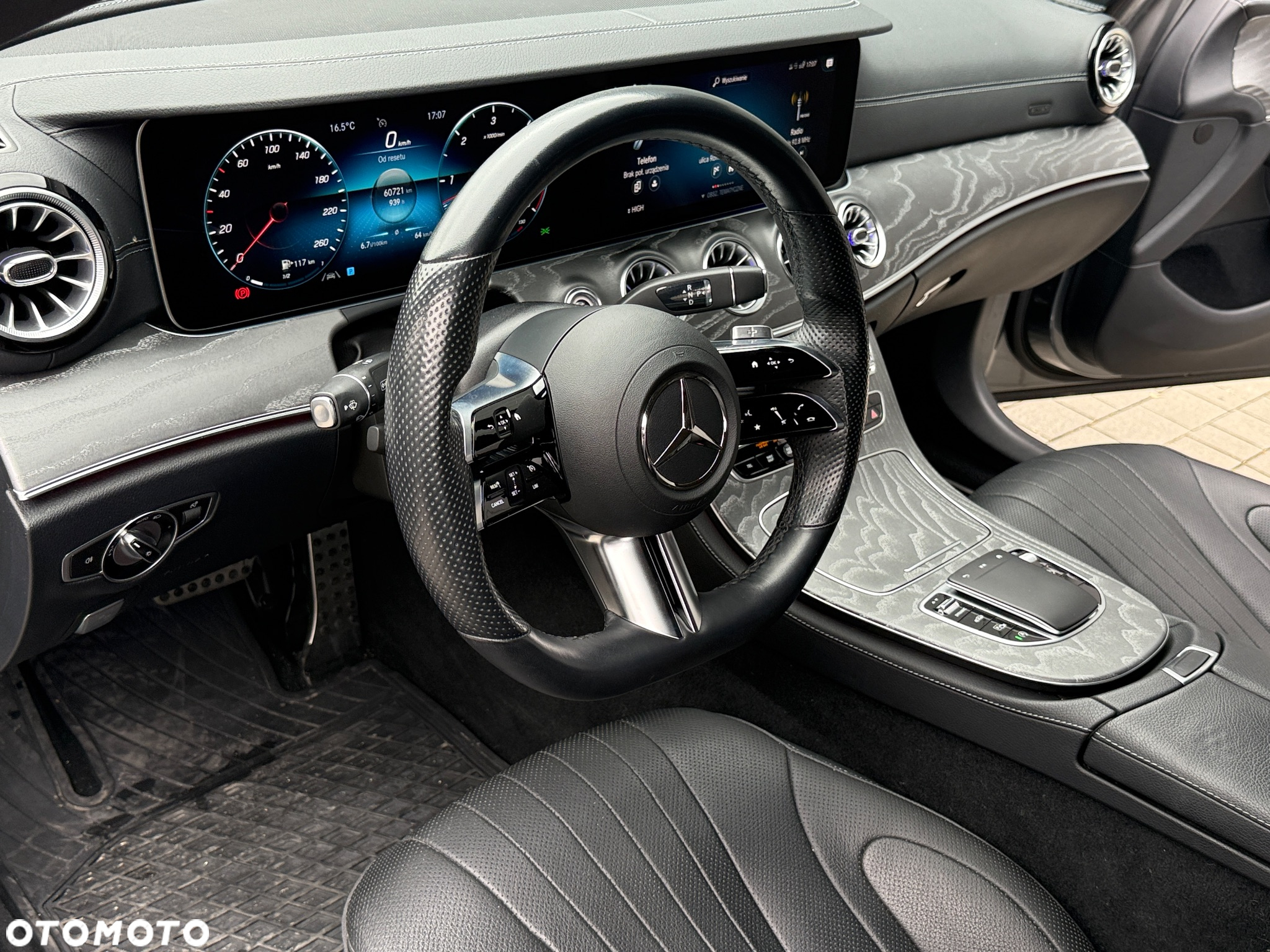 Mercedes-Benz CLS 400 d 4-Matic AMG - 22