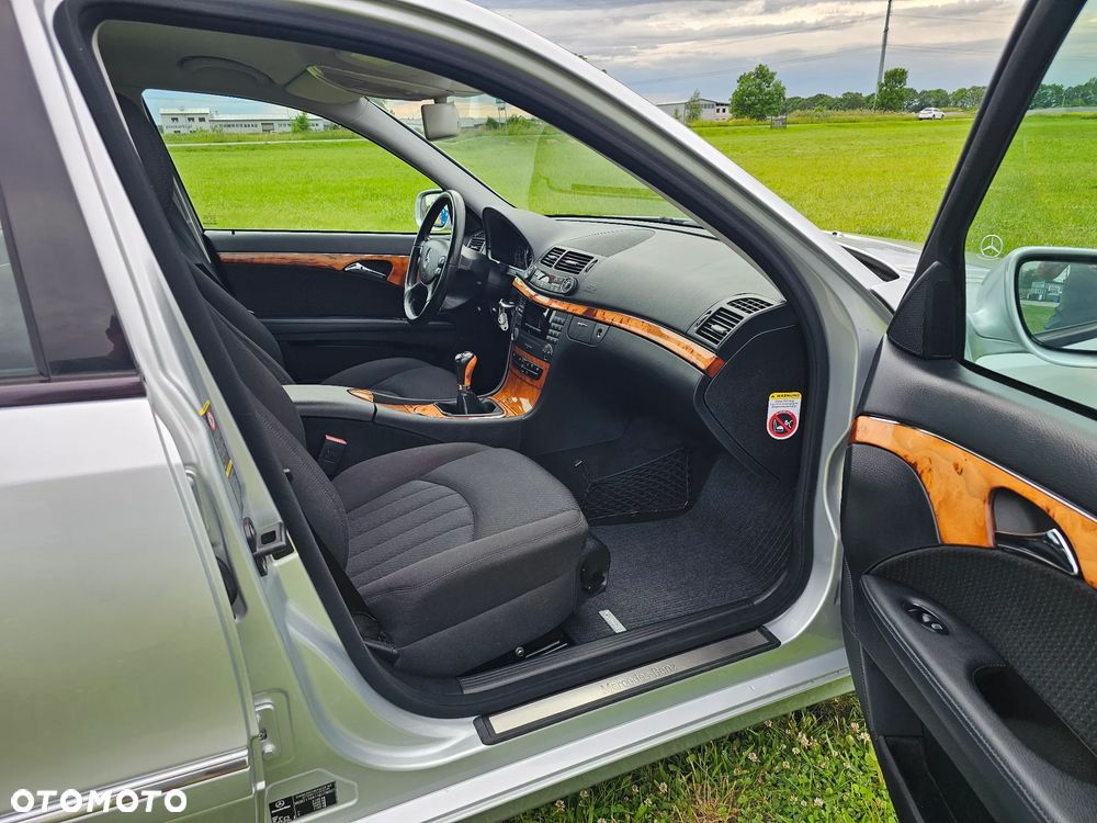Mercedes-Benz Klasa E 200 Kompressor Elegance - 20