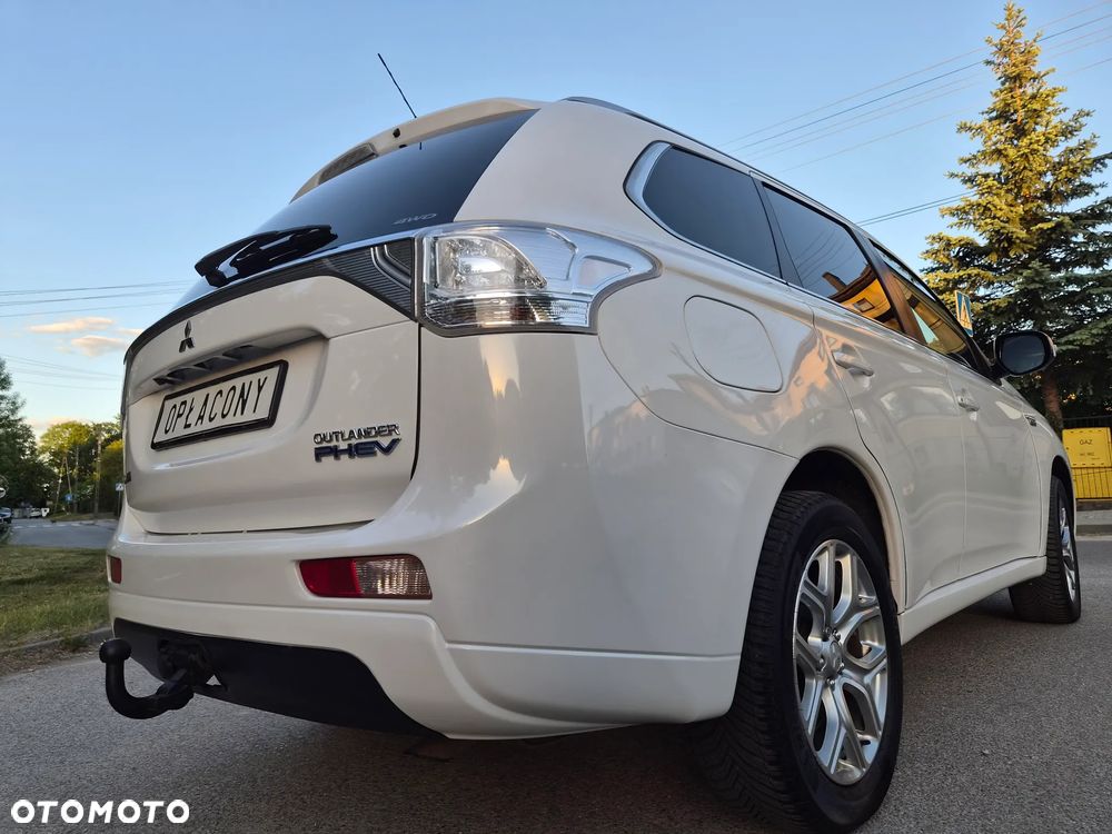 Mitsubishi Outlander - 3